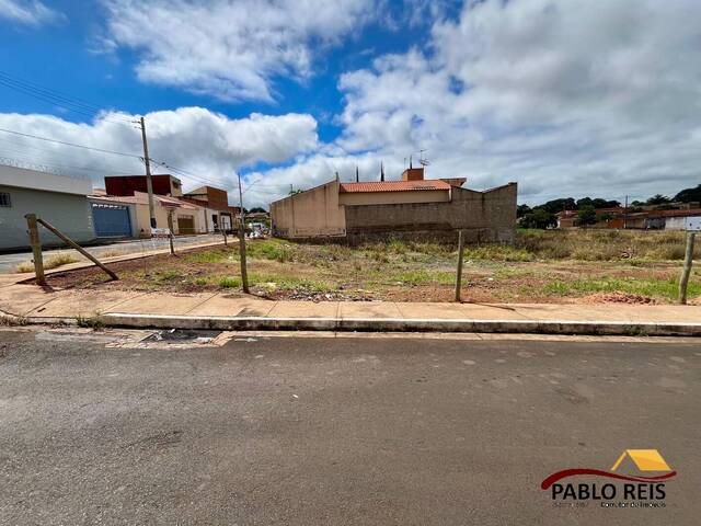 #388 - Terreno para Venda em Monte Carmelo - MG - 2