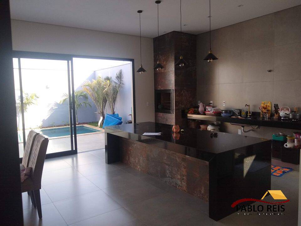 Casa à venda com 3 quartos, 286m² - Foto 9