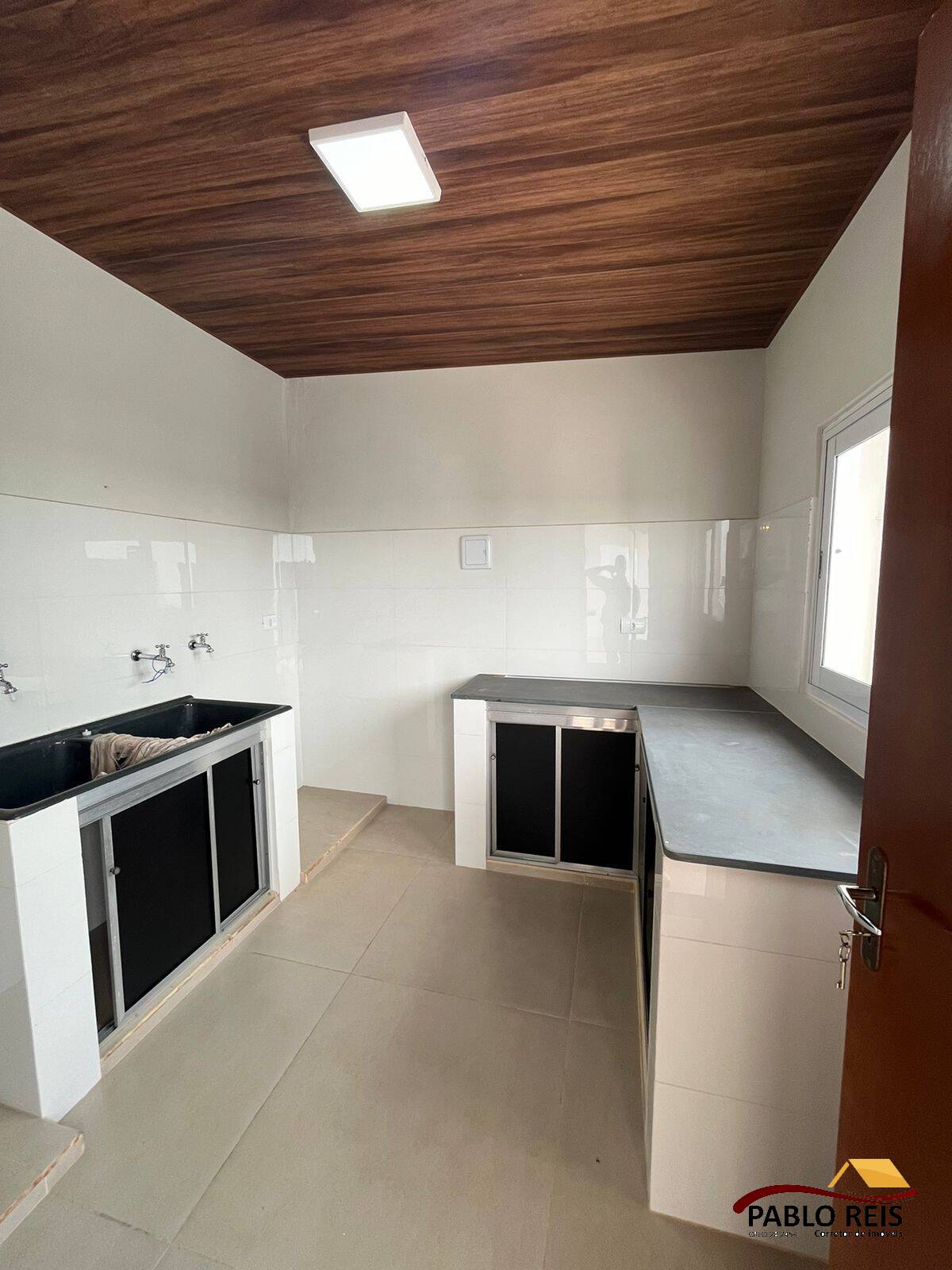 Casa à venda com 3 quartos, 360m² - Foto 28