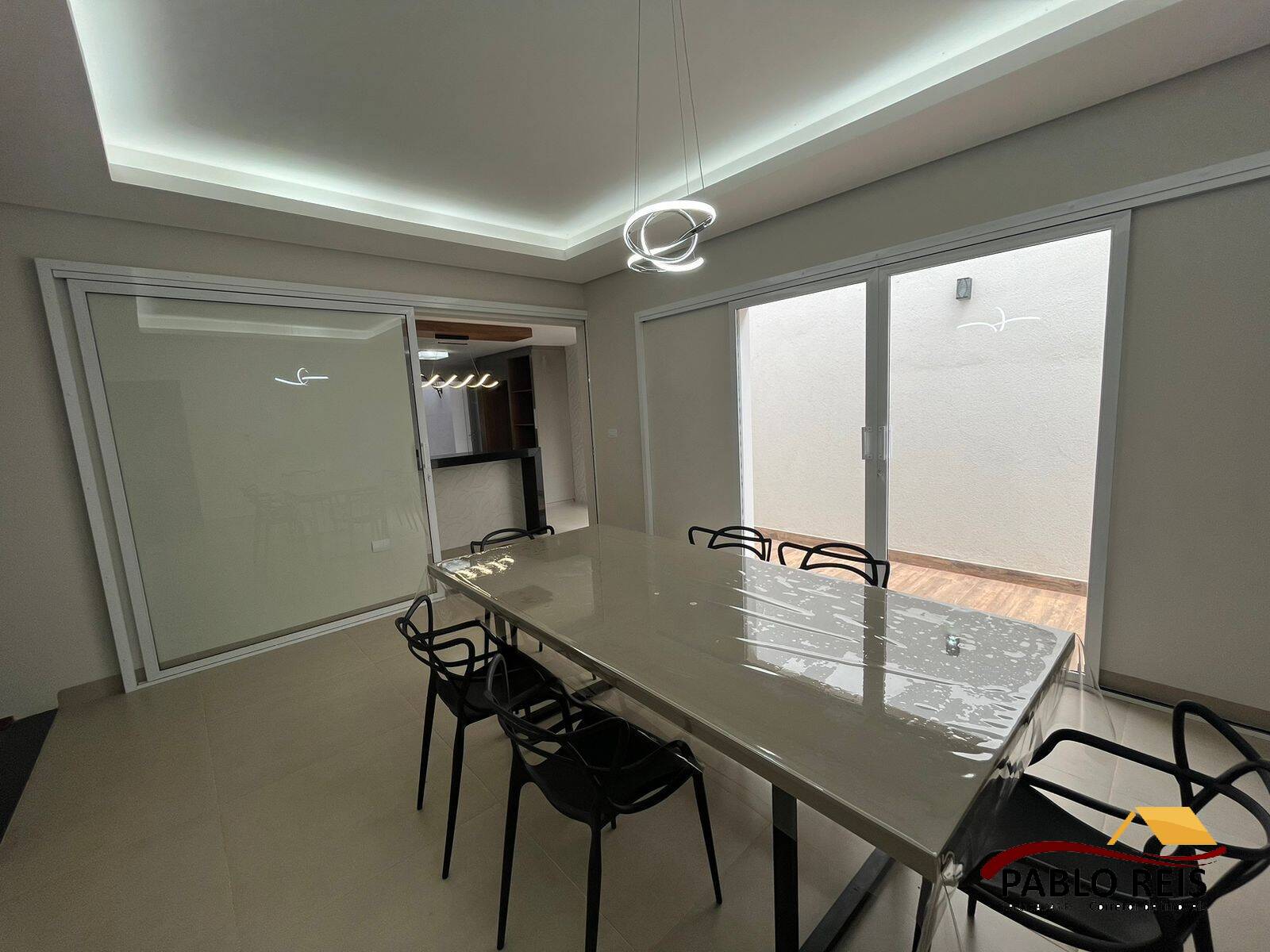 Casa à venda com 3 quartos, 360m² - Foto 8