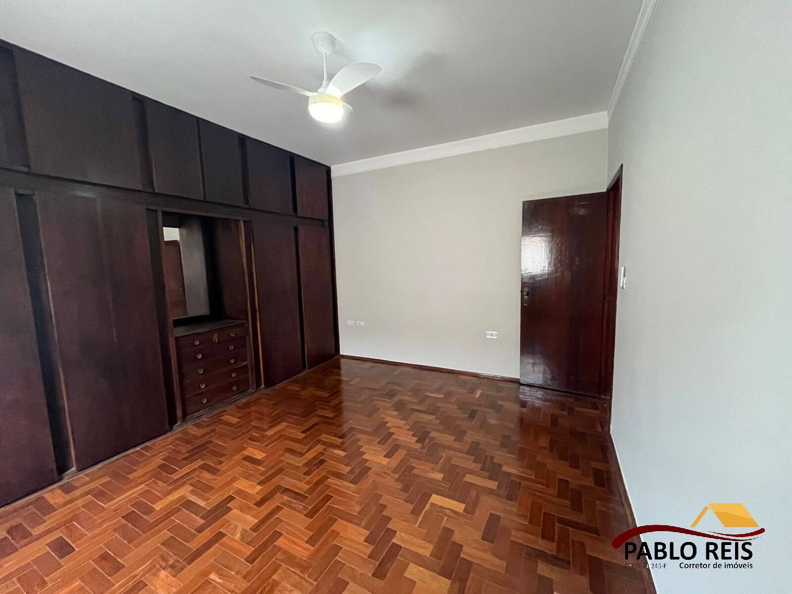 Casa à venda com 3 quartos, 360m² - Foto 18