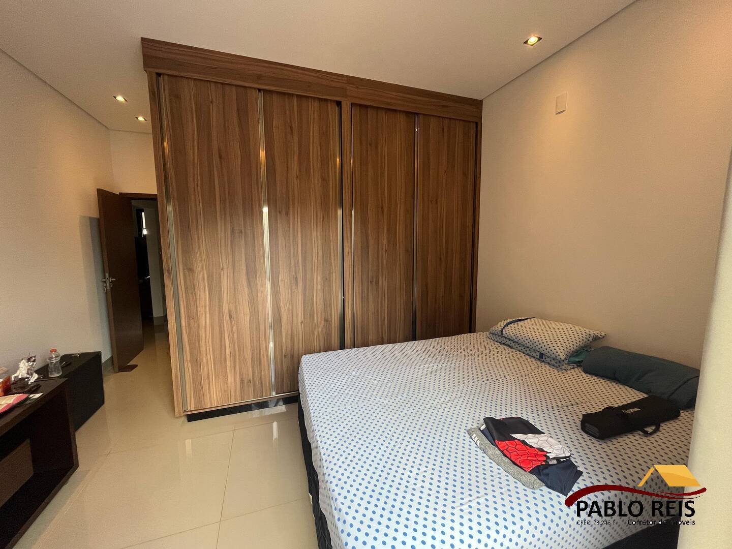 Casa à venda com 3 quartos, 177m² - Foto 11