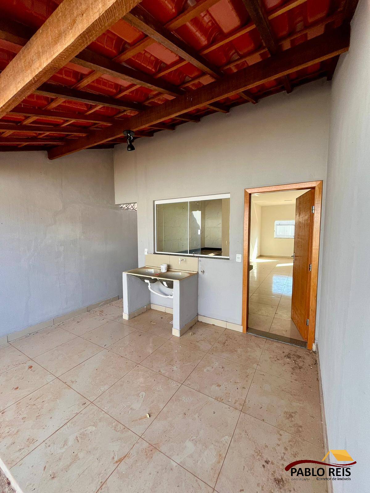 Casa à venda com 2 quartos, 70m² - Foto 10