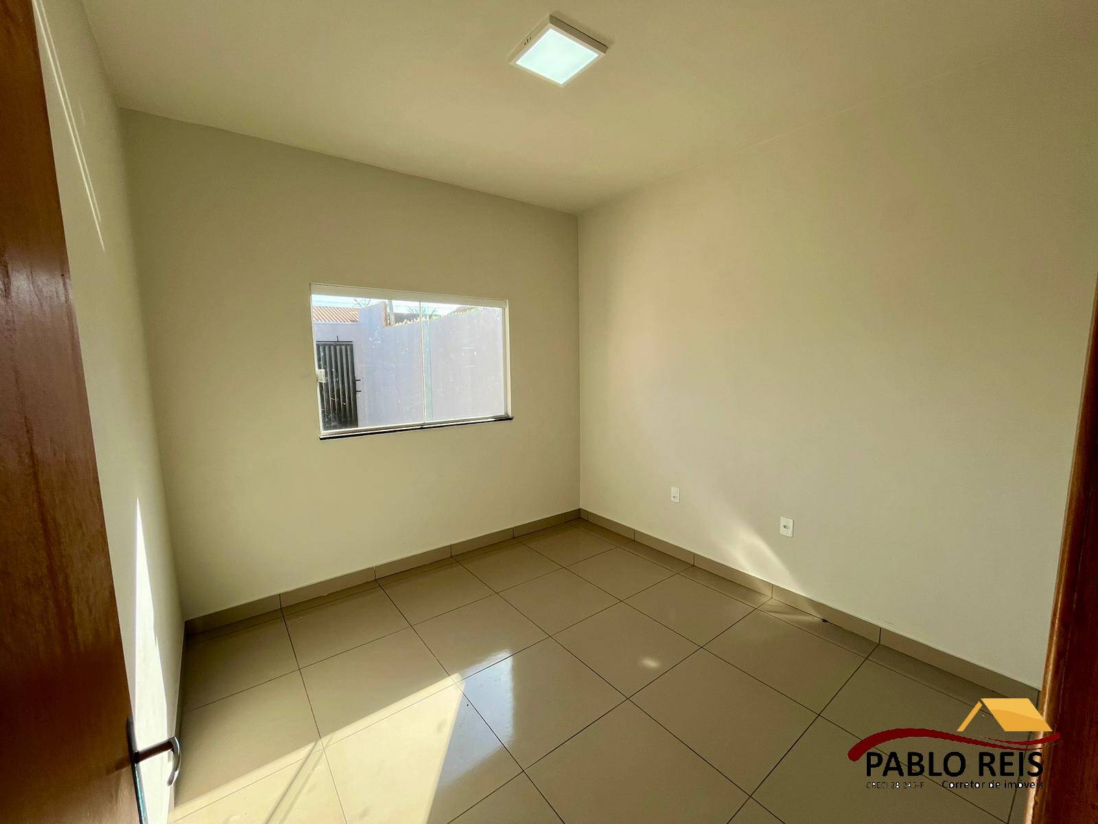 Casa à venda com 2 quartos, 70m² - Foto 5