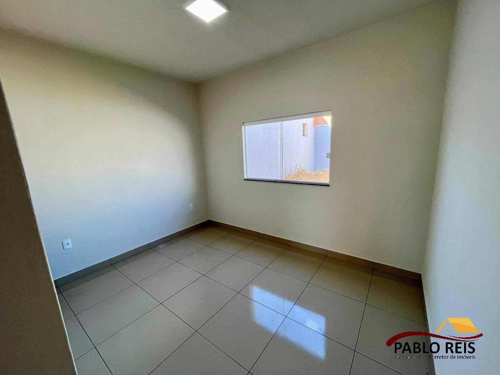 Casa à venda com 2 quartos, 70m² - Foto 6