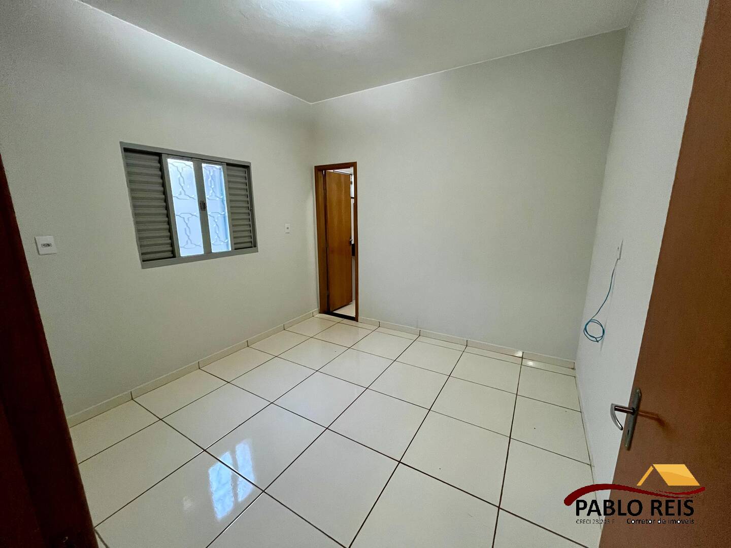 Casa à venda com 3 quartos, 170m² - Foto 3